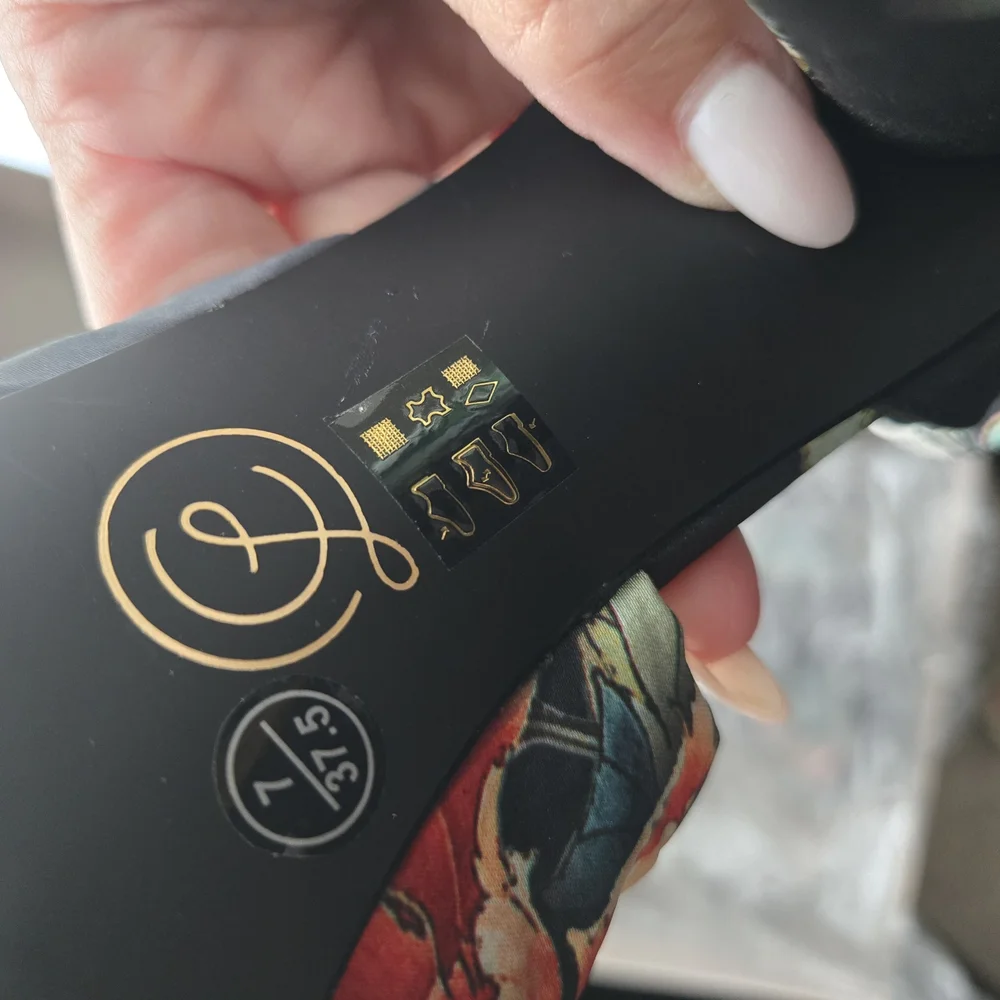 Chinese Laundry Flory Geisha Print Heels - Picture 11 of 15